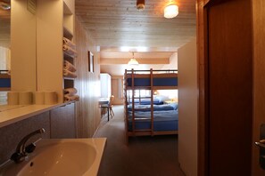 Shared Dormitory | Free WiFi - Berghotel Distelboden (Kerns)