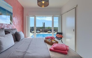 4 bedrooms, travel crib, free WiFi, bed sheets - Pet friendly home in Medulin (Medulin)