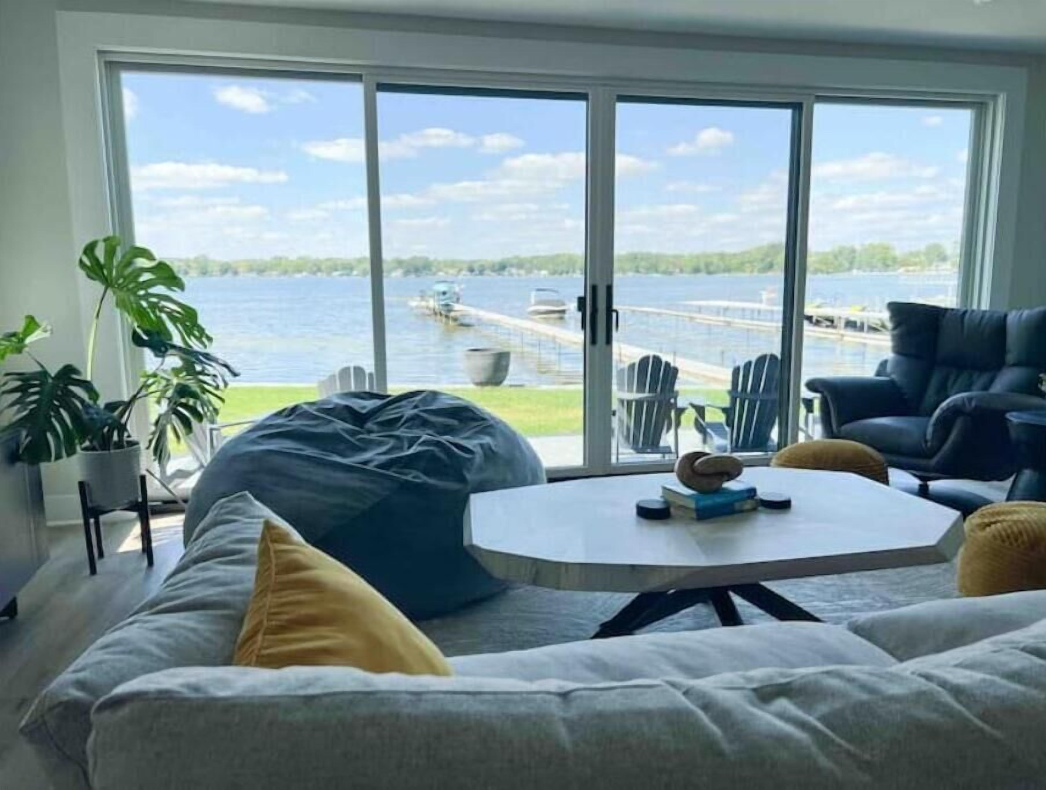 “Hakuna Matata” Luxury Lake House