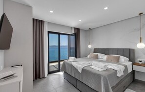 3 slaapkamers, een strijkplank/strijkijzer, reisbedje, gratis wifi