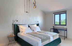 4 dormitorios, cuna de viaje, wifi gratis y ropa de cama