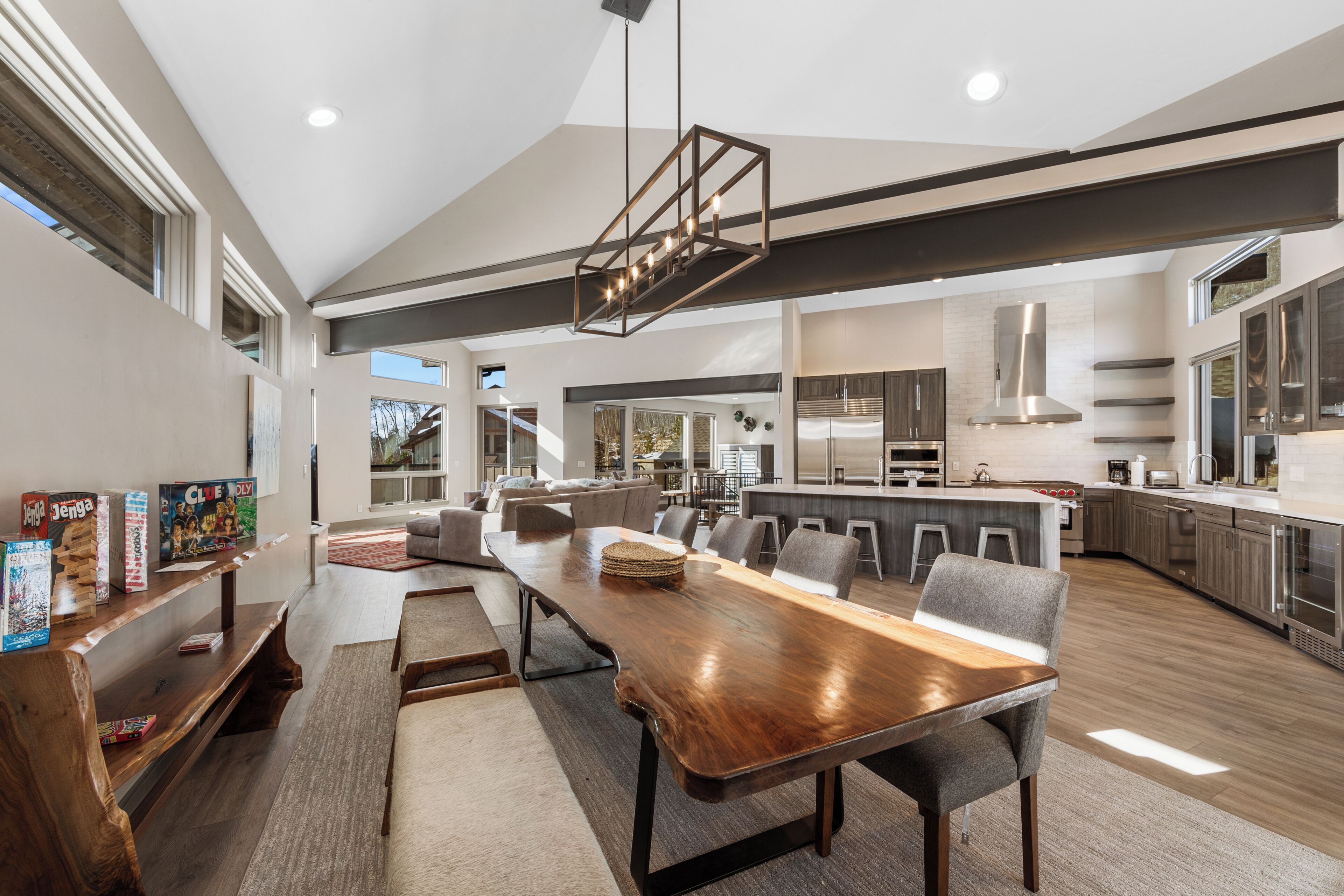 House (5 Bedrooms) | Exterior