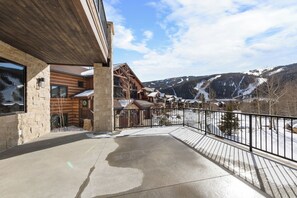 Maison (5 Bedrooms) | Extérieur