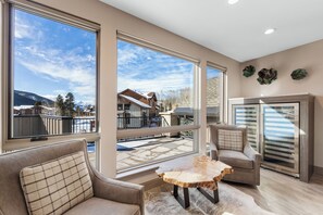 House (5 Bedrooms) | Exterior - 200 Caravelle Drive (Keystone)