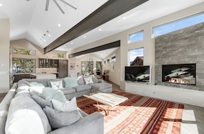 House (5 Bedrooms) | Property amenity