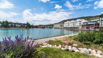 House (5 Bedrooms) | Exterior