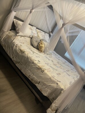 2 bedrooms, in-room safe, iron/ironing board, WiFi