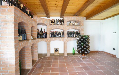 Stunning home in Castelnuovo Bormida