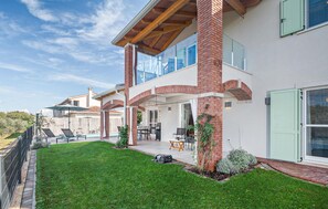 Terrace/patio - Awesome home in Buzinija with private swimming pool, can be inside or outside (Buzinija)