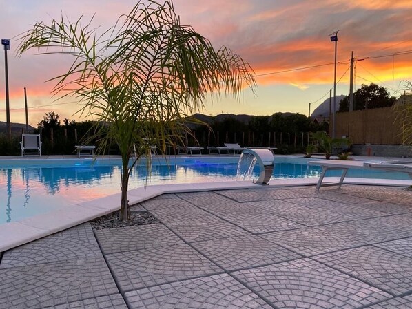 Seasonal outdoor pool