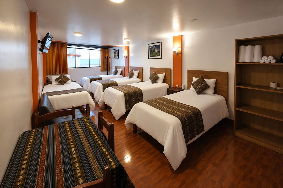 Family Room, Mountain View | Egyptian cotton sheets, premium bedding, down comforters, desk