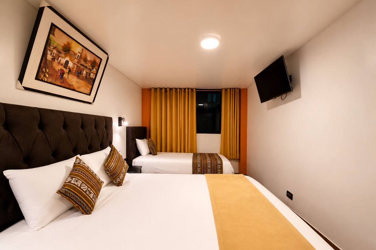 Egyptian cotton sheets, premium bedding, down comforters, desk