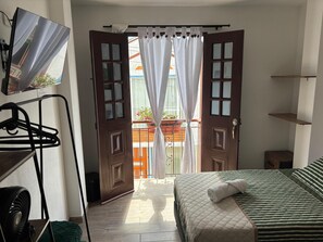 Standard Room, Multiple Beds, Balcony | Hypo-allergenic bedding, pillowtop beds, iron/ironing board, free WiFi