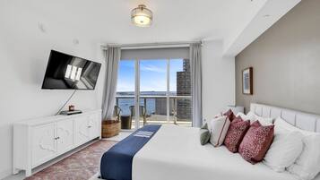 2 chambres, bureau, fer et planche à repasser, lit parapluie