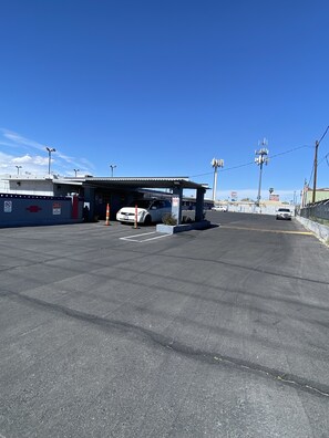 Esterni