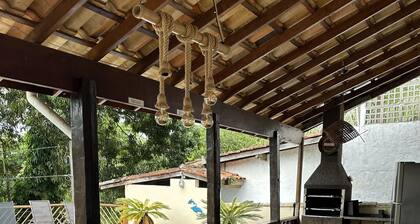 Sobrado a 700 Metros Praia do Veloso