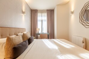 2 habitaciones, escritorio, wifi gratis y ropa de cama 