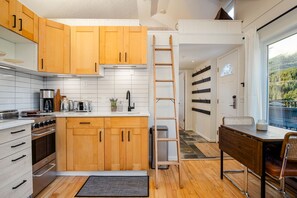 Fridge, microwave, oven, stovetop - 1BR + Loft | Gondola Village - Creekside | Amazing Patio w/ View | Near Gondola | Free Parking (Whistler)