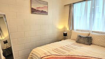 Apartemen Kota | 2 kamar tidur, setrika/meja setrika, dan Wi-Fi gratis