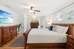 5 bedrooms, iron/ironing board, WiFi, bed sheets