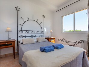 3 bedrooms, desk, Internet - Port Pals family terrace & garden by Interhome (Pals)