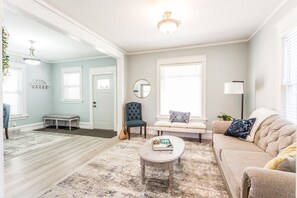 Smart TV, books, offices