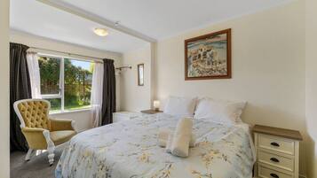 2 slaapkamers, een strijkplank/strijkijzer, gratis wifi, beddengoed