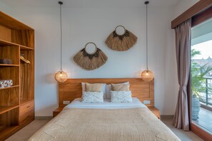4 habitaciones, caja de seguridad en la habitación y escritorio 