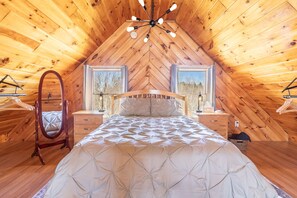 2 bedrooms, desk, iron/ironing board, WiFi - Cozy Cabin by the Creek - 7 Miles from Acadia National Park! (Trenton)