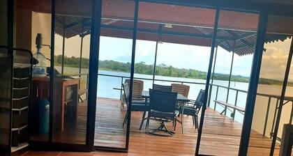 Casita on Lake Gatun. Fish, Kayak or just relax.