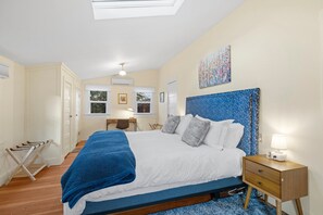 2 Schlafzimmer, Zimmersafe, Schreibtisch, Bügeleisen/Bügelbrett