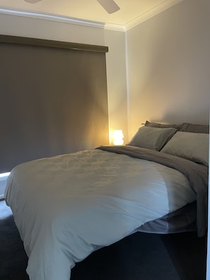 4 bedrooms, iron/ironing board, WiFi, bed sheets