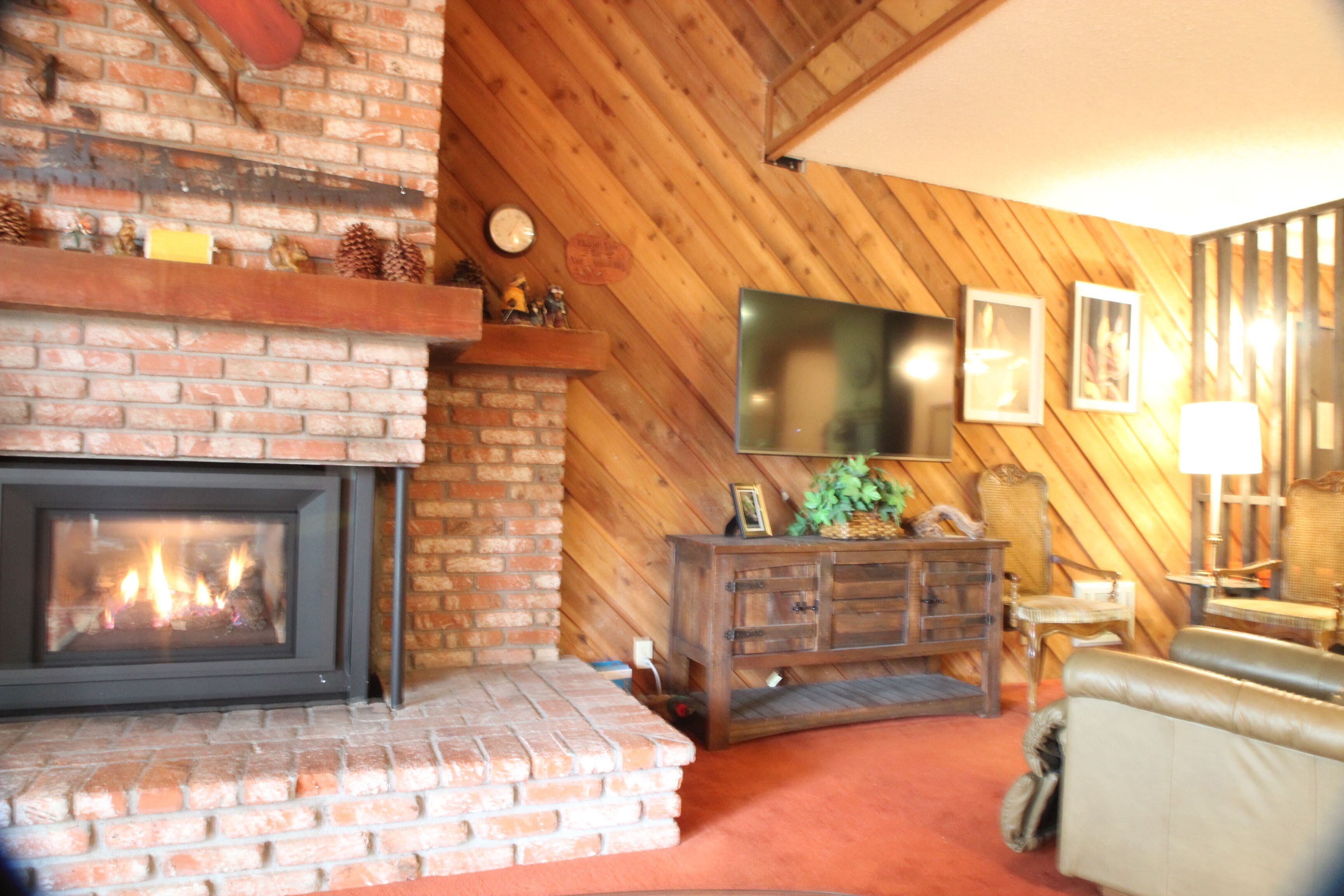 Spacious Cozy Condo With Large Loft , Near Both Canyon Lodge & Village - Mammoth Lakes