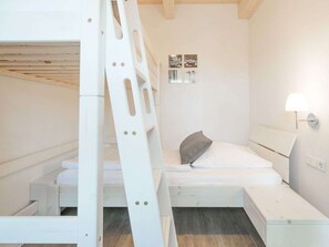 3 bedrooms, internet