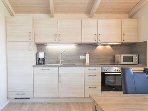 Fridge, oven, dishwasher, cookware/dishes/utensils - Strandflieder by Interhome (Dagebüll)