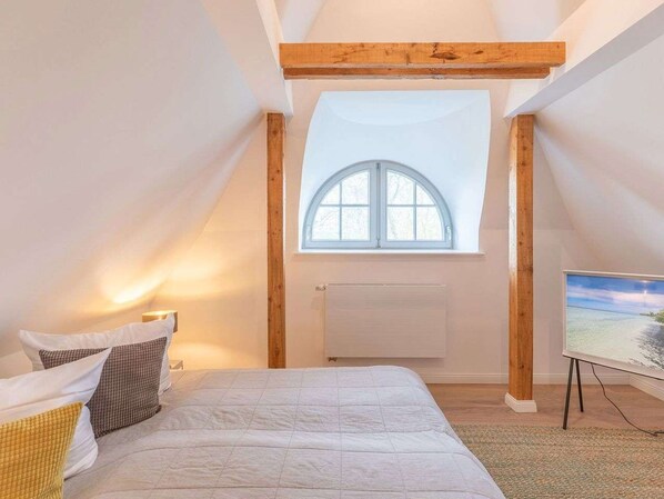 2 bedrooms, internet