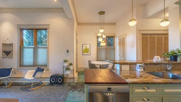 House, 2 Bedrooms | Interior