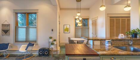 House, 2 Bedrooms | Interior
