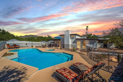 East Tucson / 3BR & 2BA / Heated Pool & Hot Tub