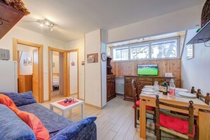 21-inch Smart TV with cable channels