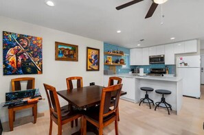 Dining - Hip Stay - Art, Roomy, Big Patio (Austin)