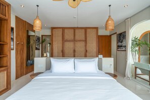 Villa Deluxe, 3 habitaciones, alberca privada | 3 habitaciones, caja de seguridad en la habitación y escritorio 
