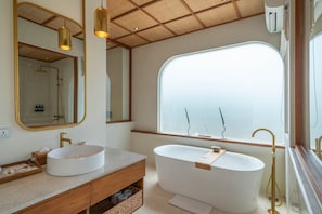 Deluxe Villa, 3 Bedrooms, Private Pool | Bathroom
