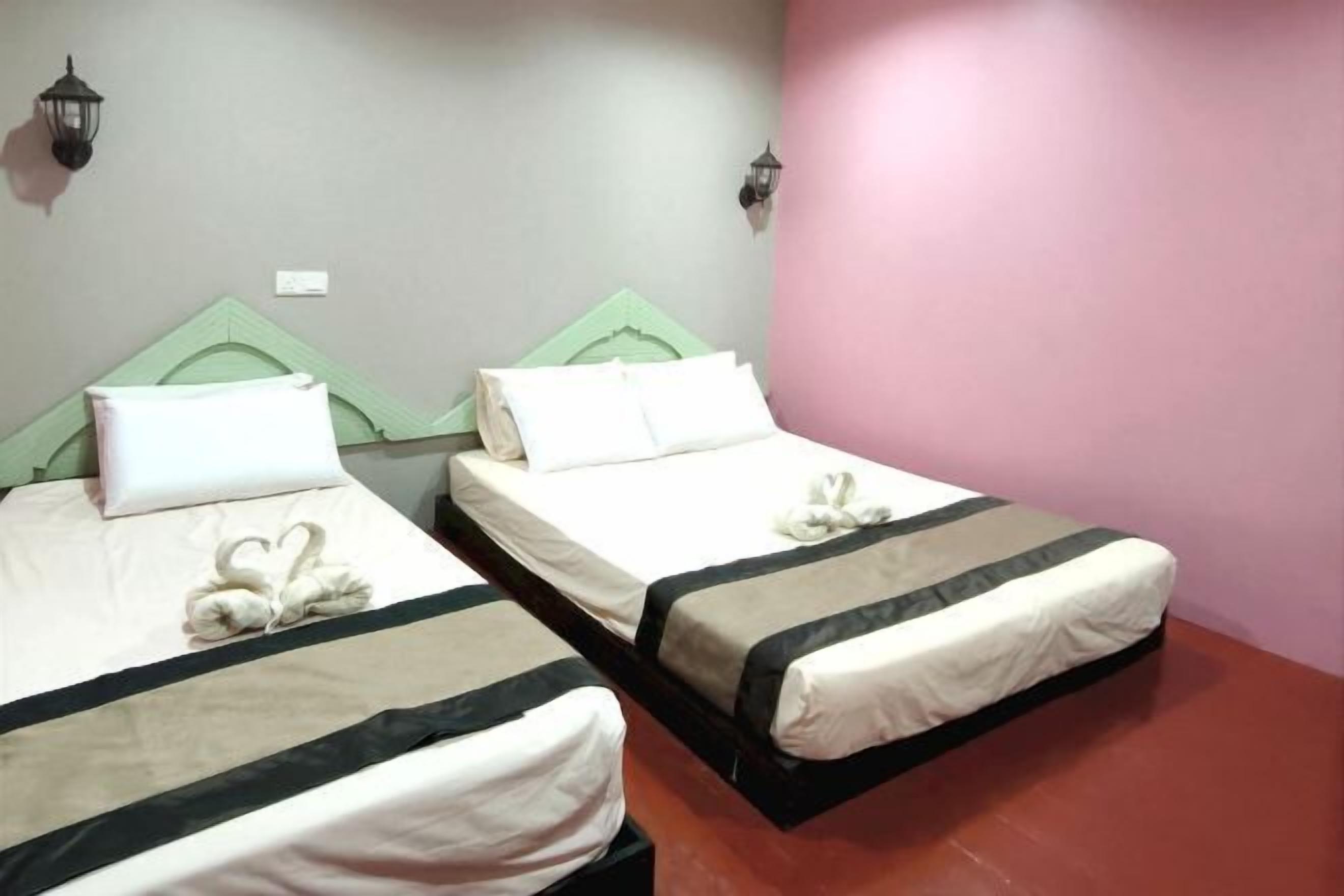 Laptop workspace, free WiFi, bed sheets