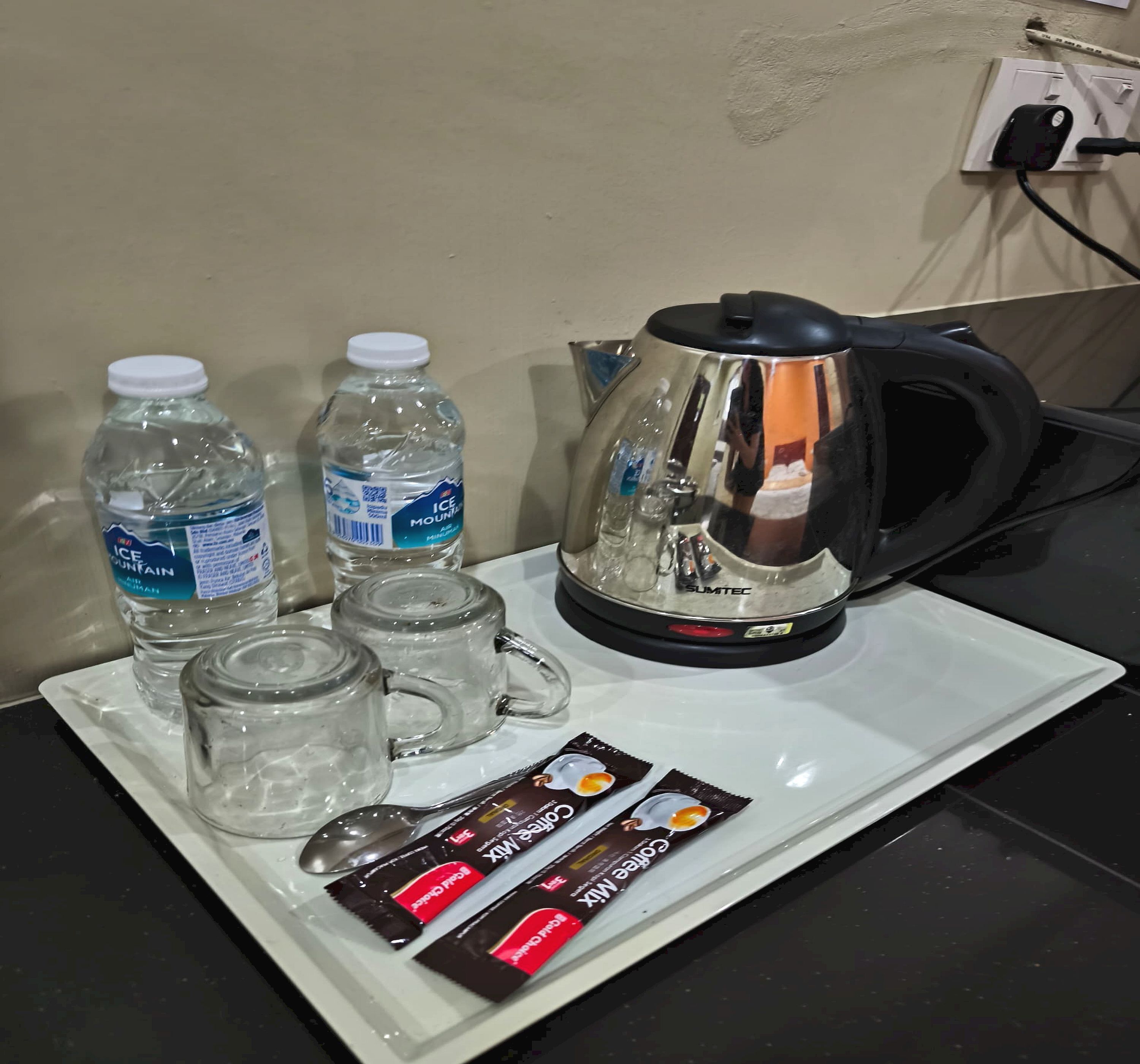 Laptop workspace, free WiFi, bed sheets