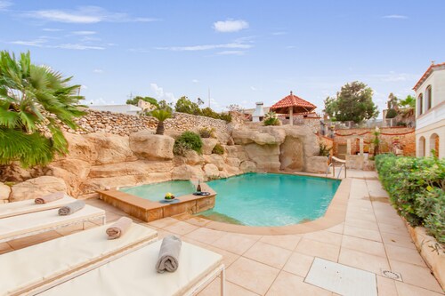 Villa & Pool 1 Mellieha Bay Retreat