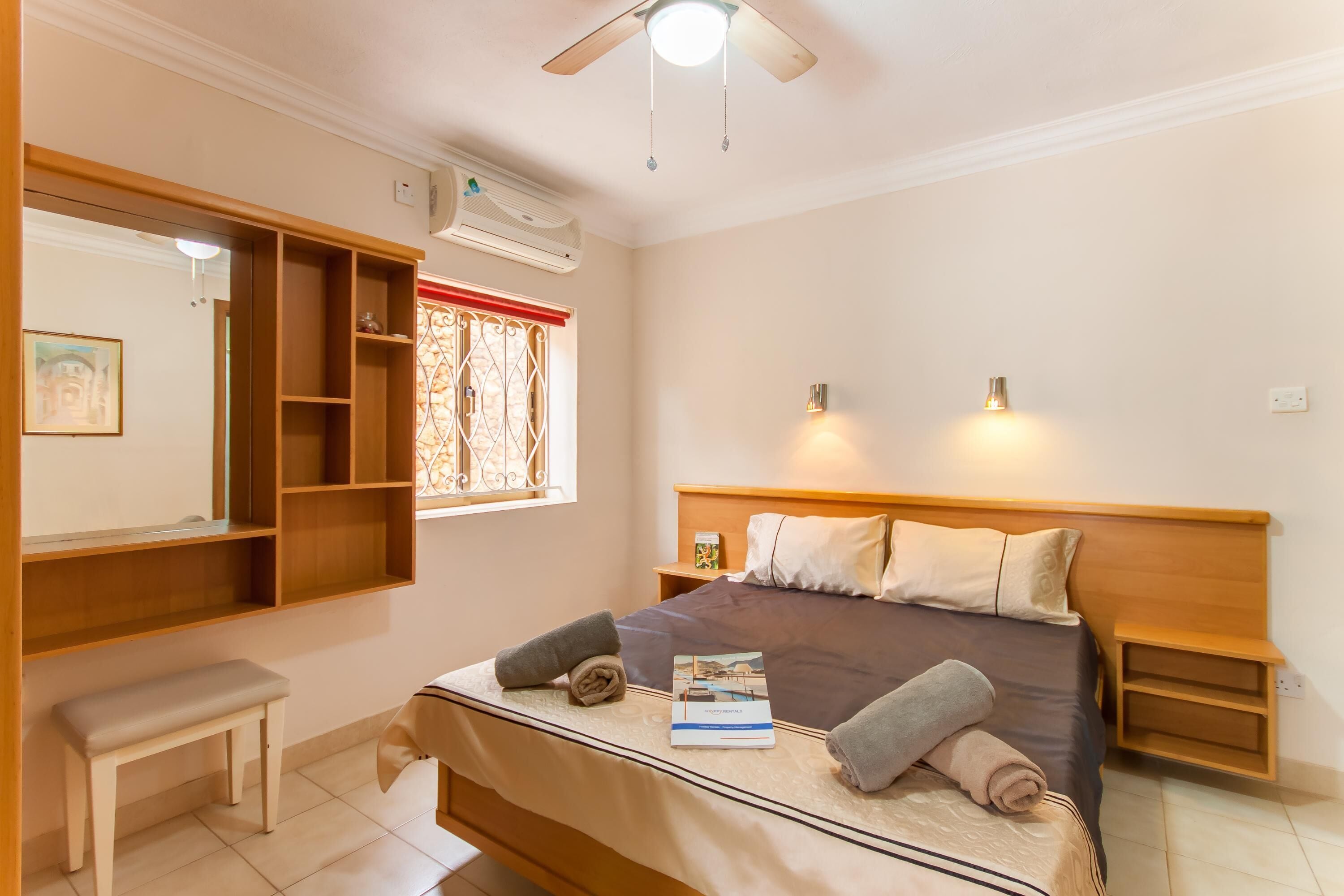 Perhehuoneisto, useita makuuhuoneita (Villa & Pool 3 Mellieħa Bay Retreat) | 2 makuuhuonetta, silitysrauta/-lauta, ilmainen Wi-Fi, vuodevaatteet