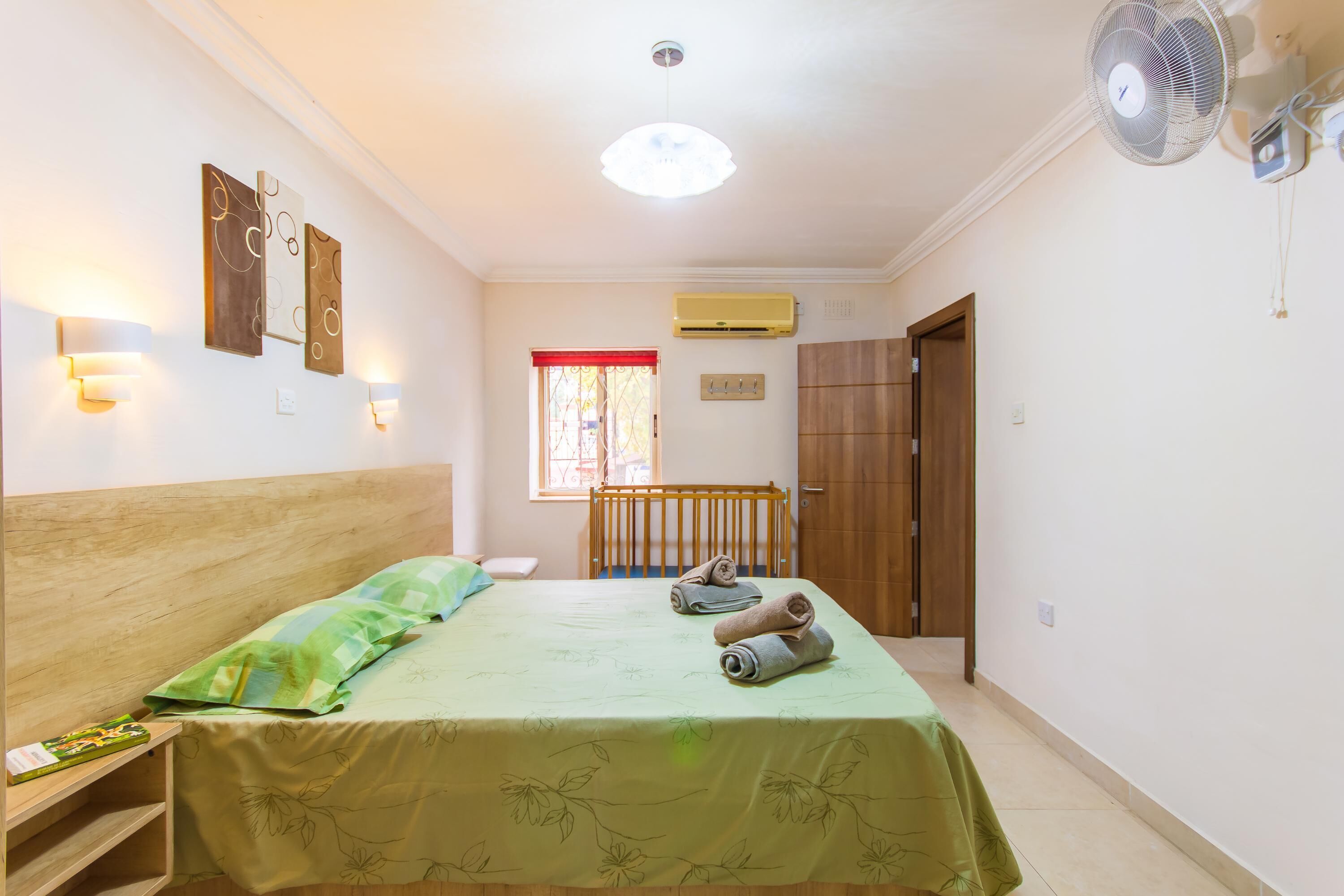 Familieleilighet, flere soverom, 2 bad (Villa & Pool 1 Mellieħa Bay Retreat) | 2 soverom, strykejern/-brett, wi-fi (inkludert) og sengetøy