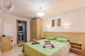 2 habitaciones, tabla de planchar con plancha y wifi gratis