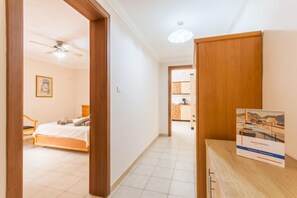 Family Apartment, Multiple Bedrooms (Villa & Pool 4 Mellieħa Bay Retreat)